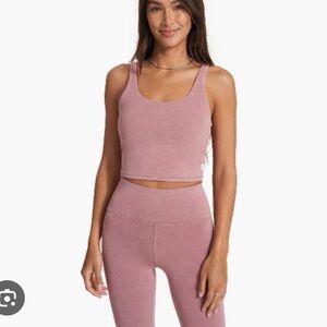 NWOT vuori washed tank top